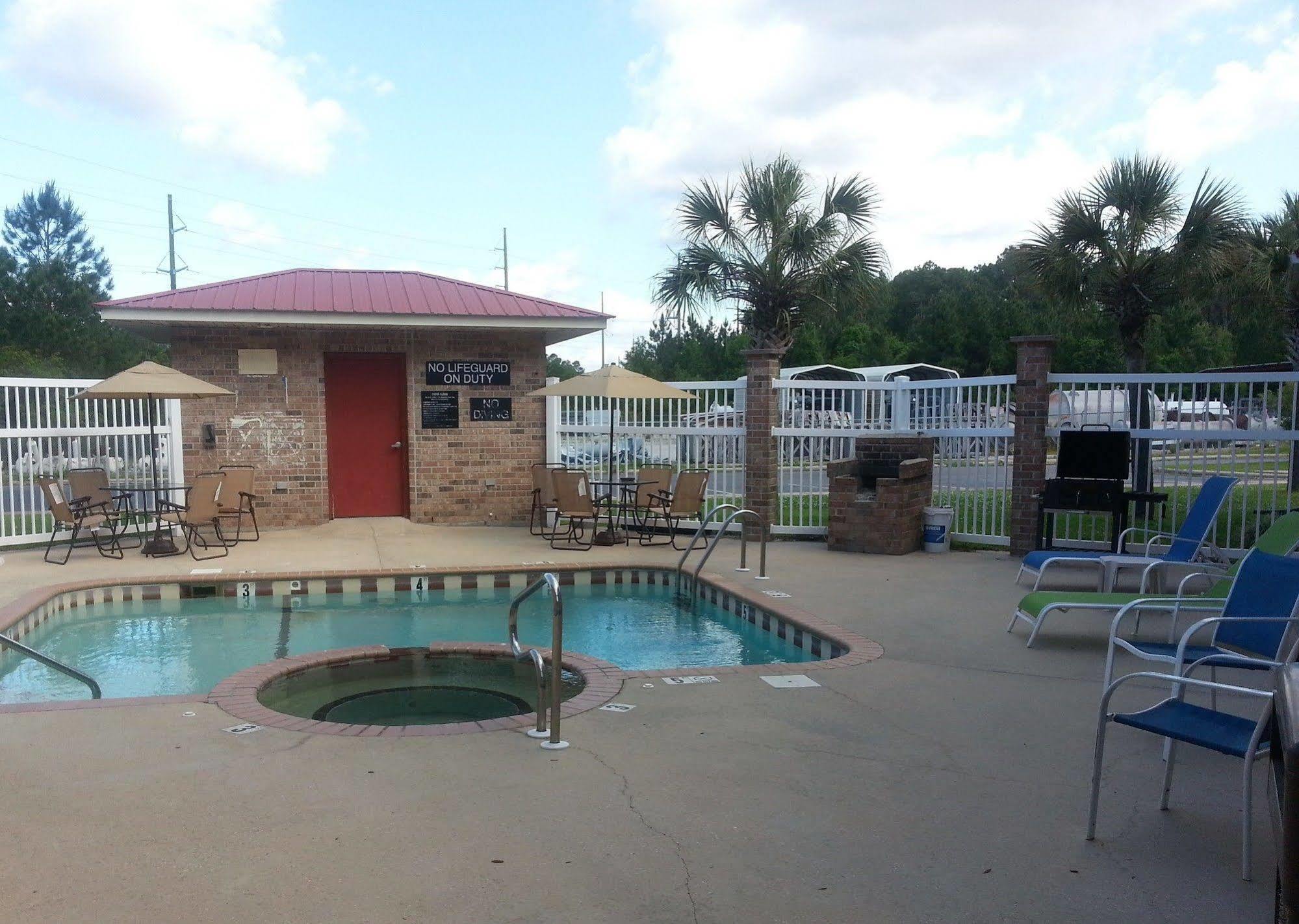 Super 8 Pascagoula Motel Екстериор снимка